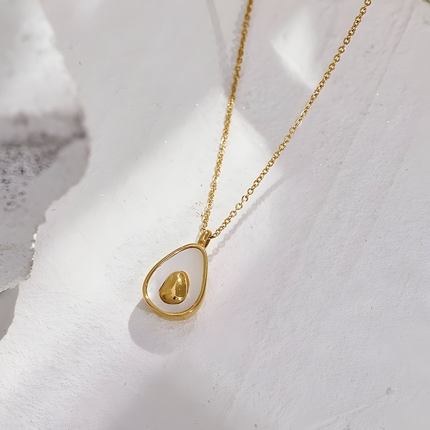 Collana Avocado