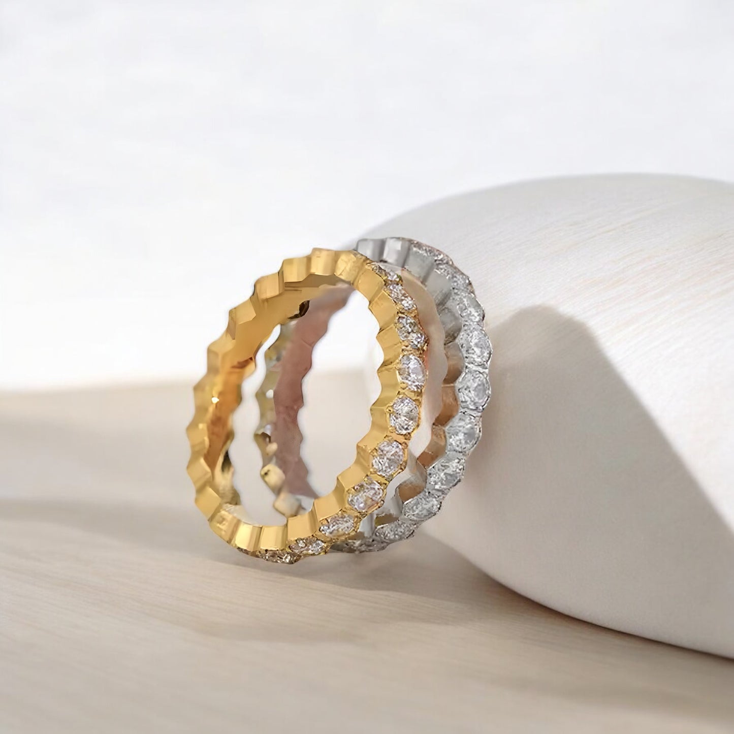 Anello Reina